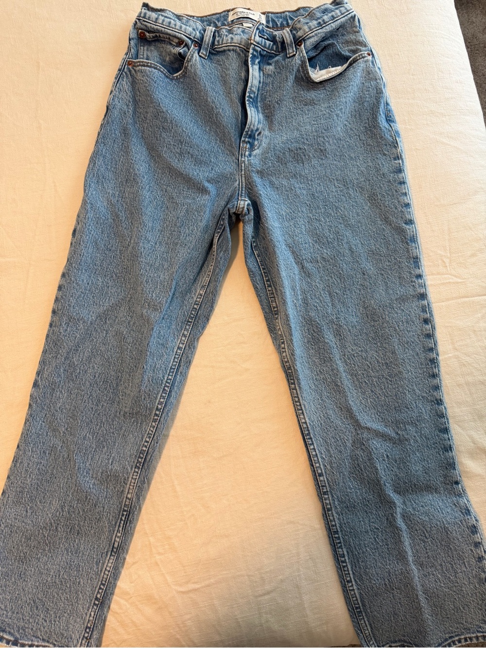 Abercrombie & Fitch Curve 90’s Straight Ultra High Rise Jeans